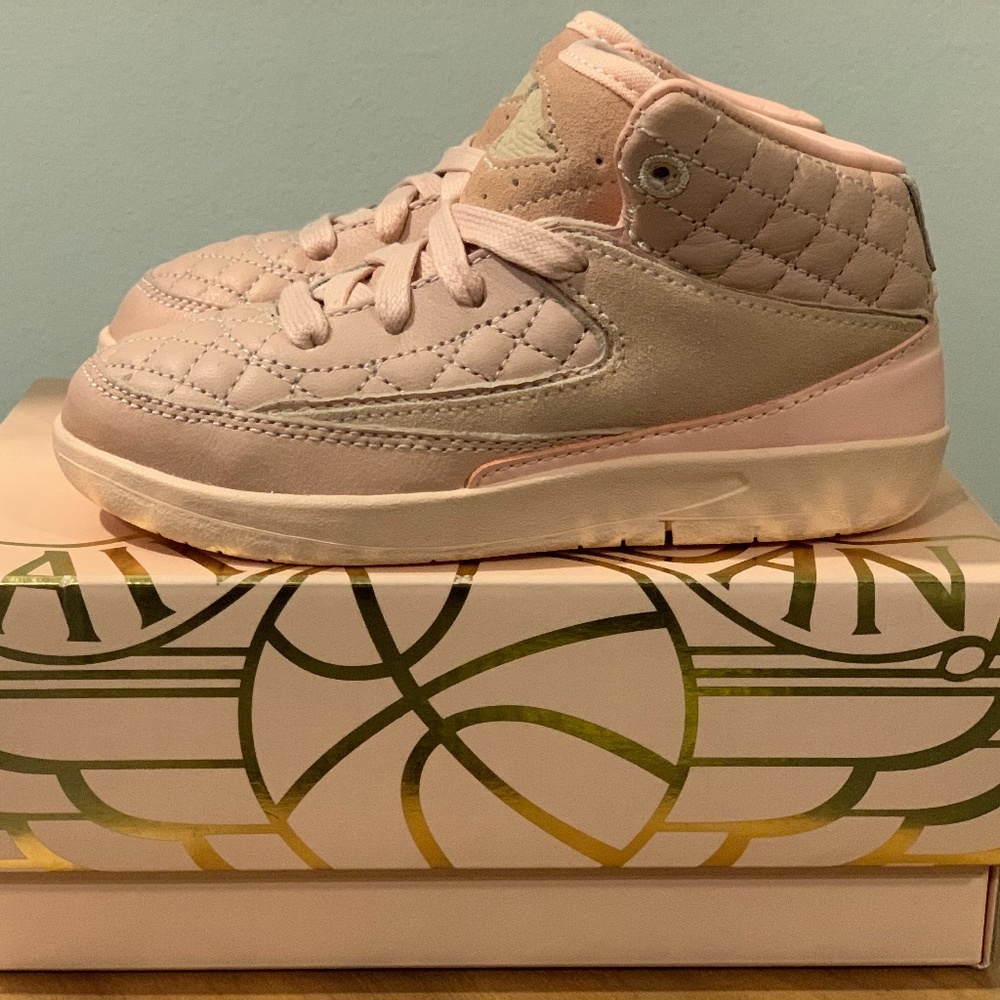 AUTHENTIC AIR JORDAN 2 JUST DON SIZE 9C TODDLER